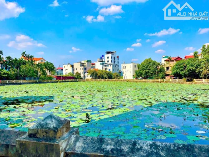🏡 BÁN NHÀ BẮC TỪ LIÊM – VIEW HỒ – Ô TÔ ĐỖ CỬA – NHỈNH 5 TỶ