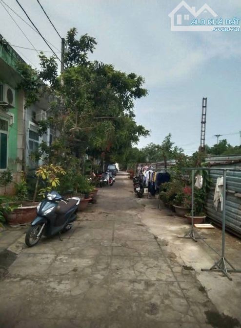 Nhà nhánh D5 đoạn khu dân cư đông đúc thích hợp định cư