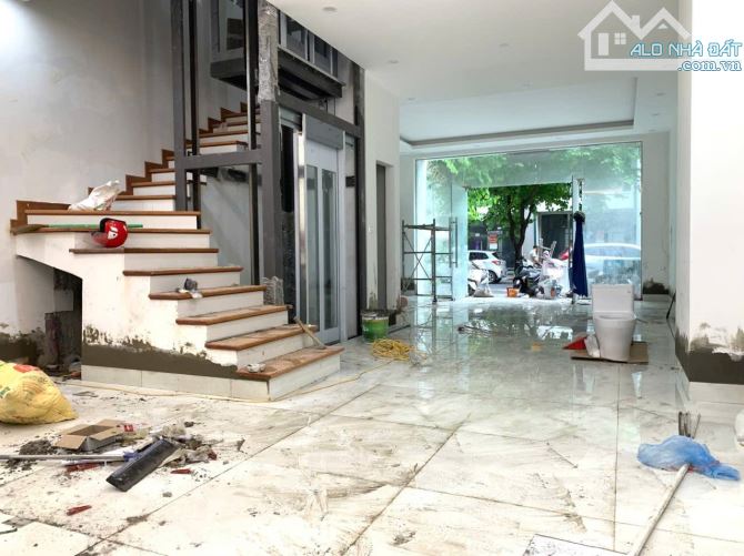 CHO THUÊ NHÀ GALAXY VẠN PHÚC TRỤC KINH DOANH