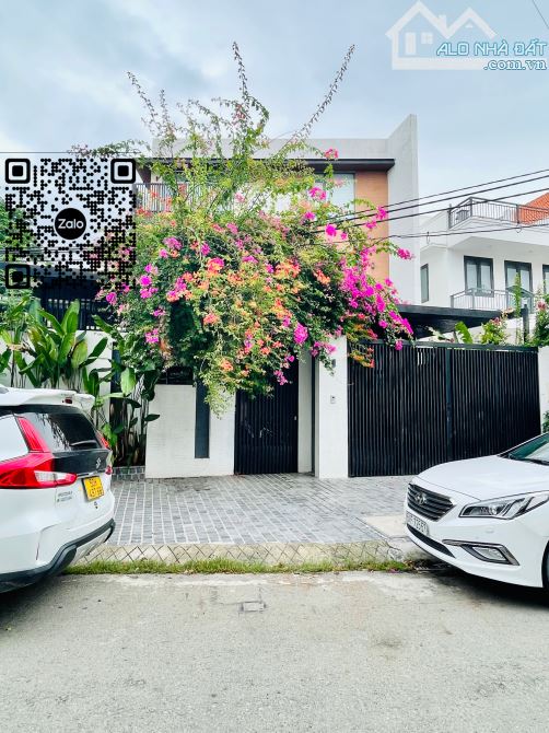 Biệt thự hiếm Tên Lửa - 14x20m - 3 tầng - Hồ bơi - Gara ôtô - Nội thất của Đức, Thuỵ Sỹ
