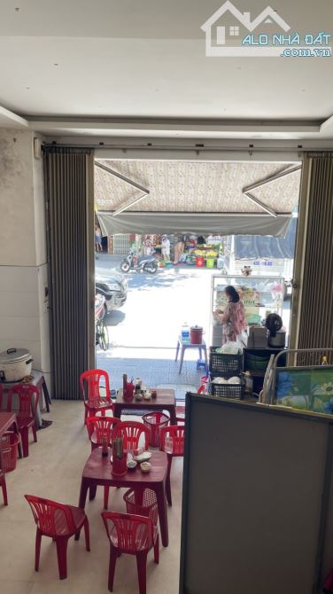 ♥ Mặt Tiền Núi Thành đường 10.5m,  gần Quảng Trường 2/9, 70m2, 3 tầng, KD, 6.25 tỷ