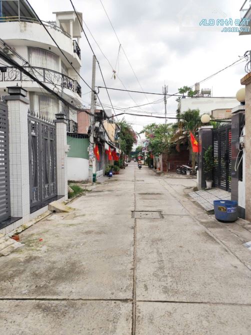 Bán nhà  Đ Số 2 ngay khu dân cư Vĩnh Lộc 56m2 ,2 Tầng hẻm 6m thông 1 sẹc Nhỉnh 3 tỷ