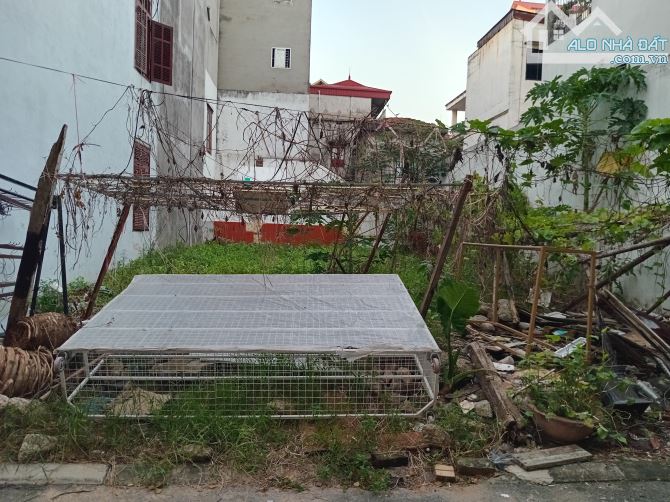 Bán đất trung tâm Trâu Quỳ, ô tô vào đất, 87m2, giá 12,9 tỷ thươnh lượng