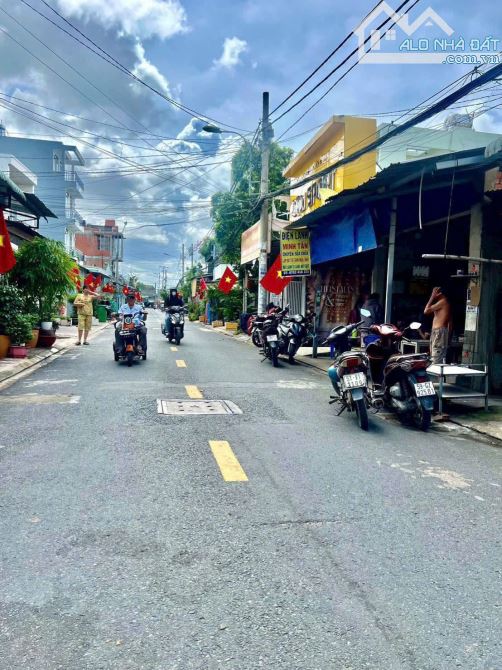 BÁN NHÀ 2 TẦNG (6X25) MẶT TIỀN HIỆP THÀNH 06 – QUẬN 12 GIÁ RẺ 9,5T