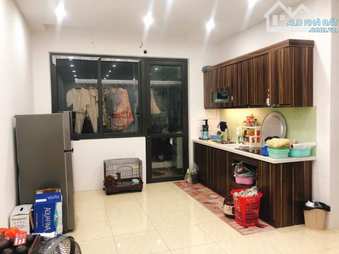 Cho thuê Đông Dương 2ngủ 2vs, đầy đủ nội, thất đẹp, tầng cao view thoáng