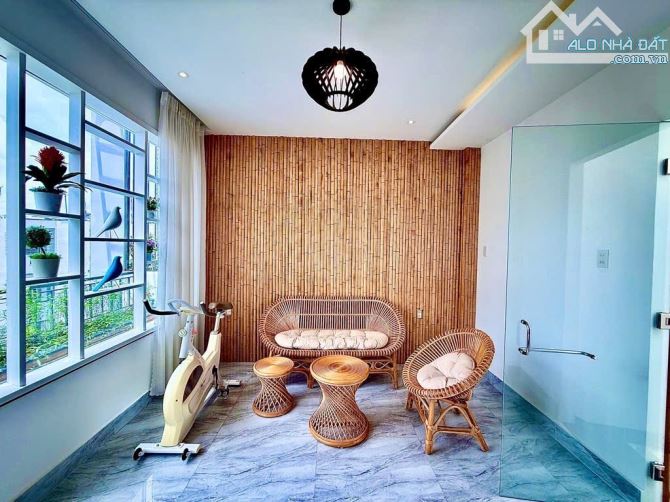 🏡 NHÀ ĐẸP – HẺM NHỰA 8M – KHU VIP NGUYỄN TƯ GIẢN, P.12, GÒ VẤP  💰 Giá: 9.4 tỷ - 10