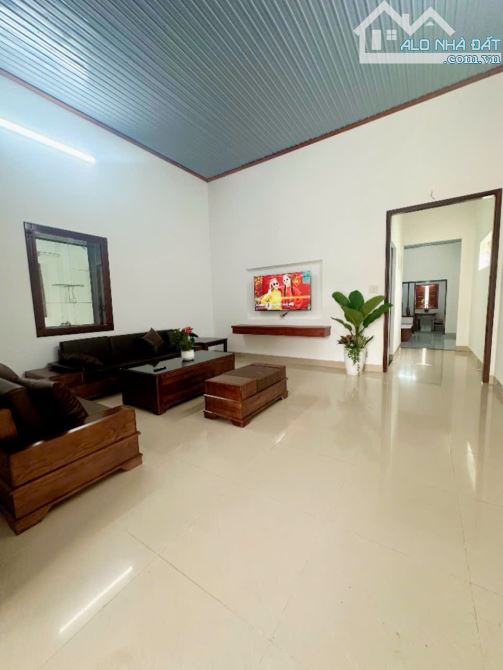 NHÀ CẤP 4 KIÊN CỐ HẺM NƠTRANGUL 5,5x20m - 10
