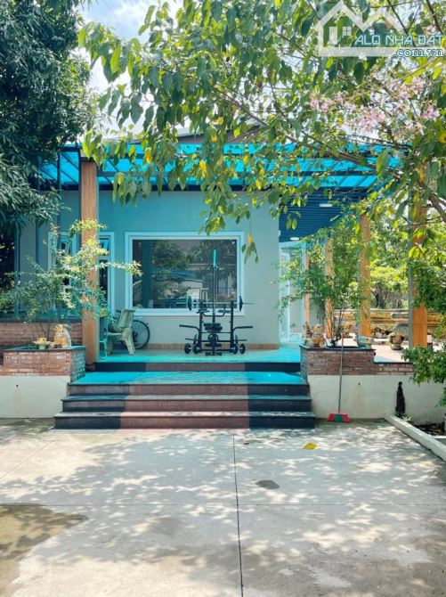 SỞ HỮU NGAY BIỆT THỰ SÂN VƯỜN CỰC KHỦNG 3.268M2, CÓ DÒNG TIỀN SẴN. GIÁ BAO RẺ NHỈN 20TR - 10