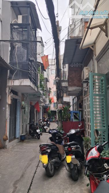 Nhà 4 tầng hẻm xe hơi CMT8 Q10 – 19m² – 3PN – chỉ 4 tỷ - 10