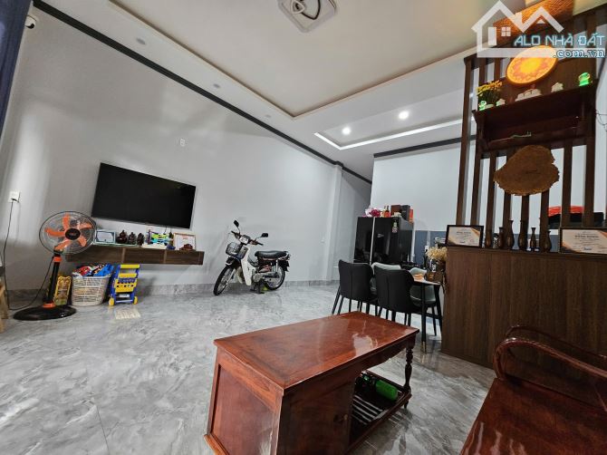 Bán nhà cấp 4 hẻm Y NI KSOR phường Tân Lập bmt ĐĂK LĂK 2,99 tỷ - 1