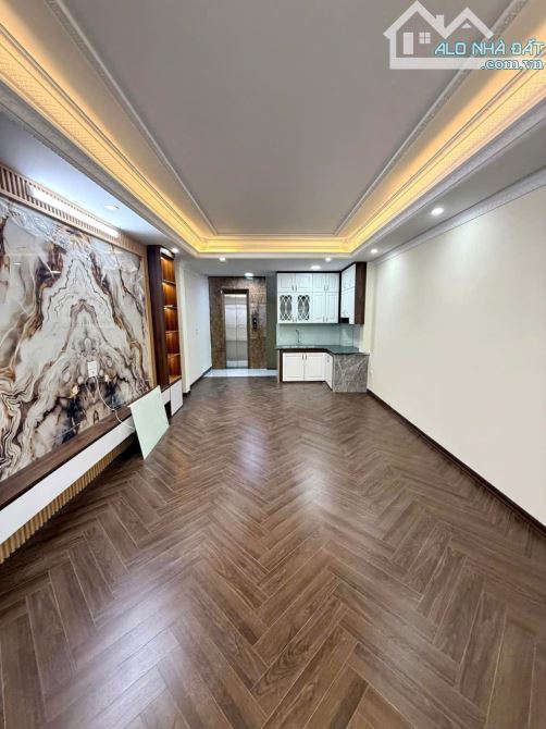 13 tỷ, 47m2, 6 tầng thang máy, mới kính koong, ô tô vào nhà,Thanh Lân, Hoàng Mai - 1