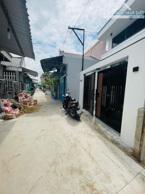 Bán gấp căn nhà cấp 4, SHR, 92,1m2, Tân Thông Hội, Giá 850tr. - 1