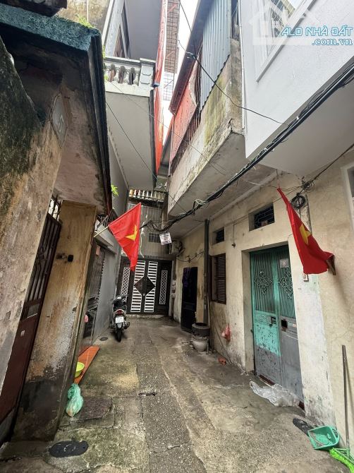 BÁN GẤP NHÀ HOÀNG MAI NGÕ NÔNG - TRƯỚC NHÀ OTO SIÊU THOÁNG - NGÕ OTO CHỈ 5.4 TỶ