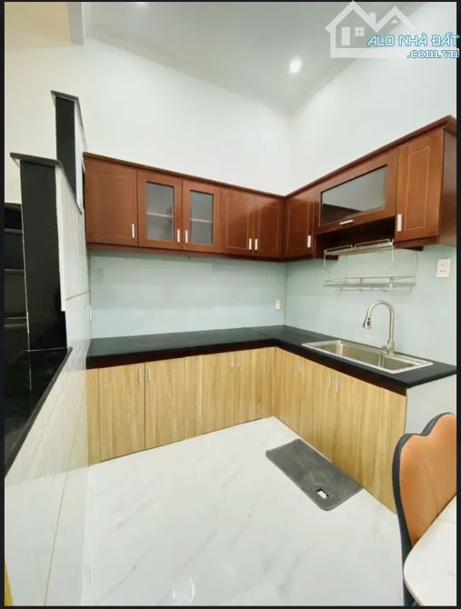 Bán nhà đường Bùi Quang Là Gò Vấp chỉ nhỉnh 4 tỷ-Hẻm xe hơi 1 trục-FULL nội thất - 1