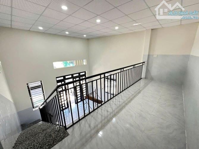 Bán gấp dãy trọ 6 phòng 217m2 ở ngay KCN Phước Đông giá 810 triệu thu nhập ổn định - 1