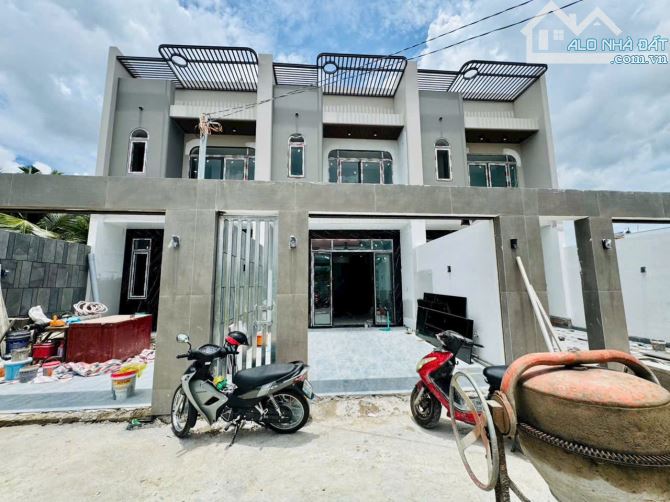 Càn tìm chủ cho 3 căn nhà đẹp gần TRƯỜNG CHUYÊN TG. KP. Bình Tạo, P. Trung An. - 1