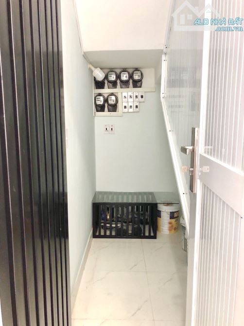 CHDV - 10 Phòng - 5x21 - 3 Tầng - Quận 7 - Nhỉnh 8 Tỷ - 1