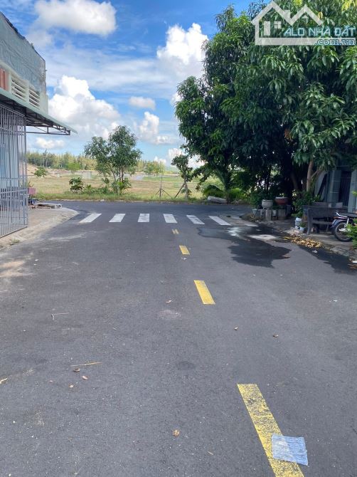 Cần bán Nhà Trọ 10*20 Mặt Đường Tân Trào phú yên  giá rẻ - 1