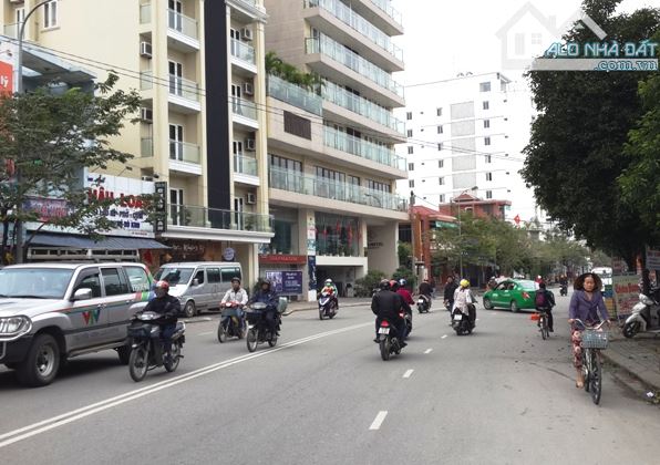 BÁN NHÀ 3 TẦNG LÔ GÓC 2 MẶT TIỀN – NGUYỄN CÔNG TRỨ & BÀ TRIỆU, TP.HUẾ– 21 TỶ - 1
