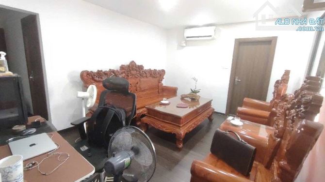 Chính chủ gửi bán Tập Thể Bách Khoa, Hơn 4,5 tỷ, duplex 2 tầng đập thông, 150m2 x 3 ngủ. - 1
