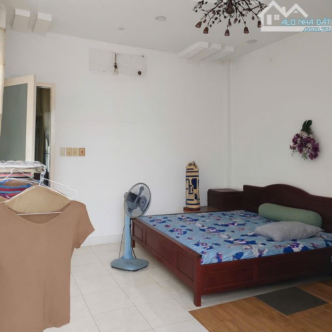 Bán nhà p14 Gò Vấp, 4x13m, ô tô vào nhà,5 tỷ hơn - 1
