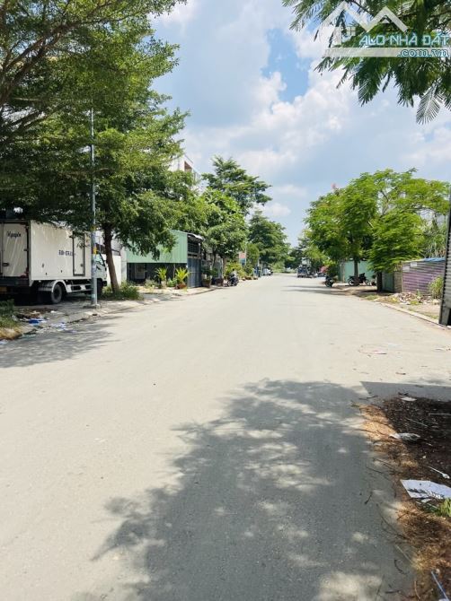 🌹 [QUẬN 8] BÁN ĐẤT ĐẸP GIÁ TỐT – SỔ RIÊNG 100M² 5x20 💰GIÁ CHỈ 4,xtỷ 📍 Vị trí vàng: - 1