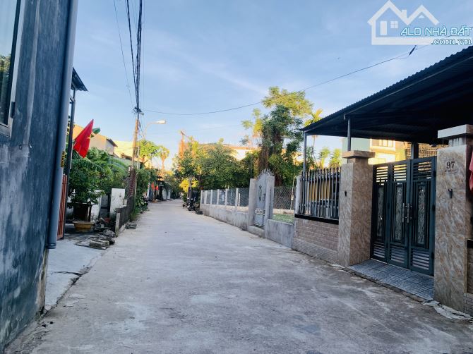 BÁN ĐẤT KIỆT Ô TÔ TRANH NHAU HOÀNG QUỐC VIỆT THÔNG VÕ NGUYÊN GIÁP, HUẾ - 1