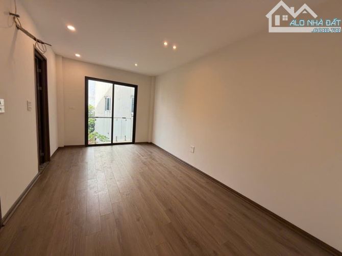 Bán nhà đẹp Bát Khối - Long Biên Giá 5.2 tỷ - 1