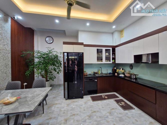 NHÀ KIẾN HƯNG, HÀ ĐÔNG - Ô TÔ NGỦ TRONG NHÀ - 1