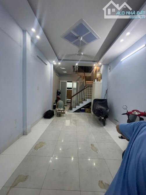 BÁN NHÀ KHU DÂN CƯ HƯƠNG LỘ 5 64M2 7TY5 MẶT TIỀN ĐUÒNG 12M GẦN VÕ VĂN KIỆT - 1