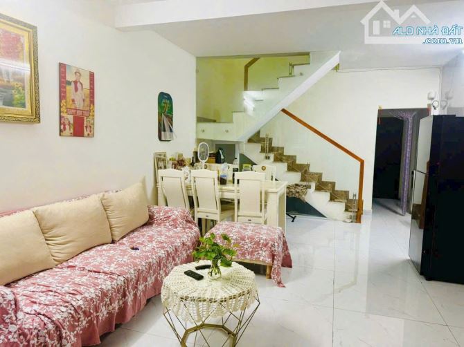 HÀNG HIẾM - 44m2 - 3 TẦNG ĐÚ - HẺM XE HƠI - Gần Tân Sơn Nhất, BV 175, sân bay - NHỈNH 5 TỶ - 1
