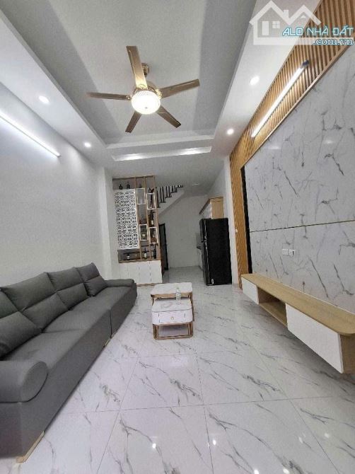 Bán nhà ngũ nhạc - 32m2 - 4 Tầng - full nội thất - 10m ô tô tránh nhỉnh 6 tỷ - 1