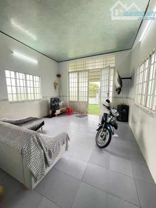 CCG gửi bán căn nhà cấp 4, SHR, 206m2, Xã Trung Lập Hạ, Giá 780 Triệu. - 1