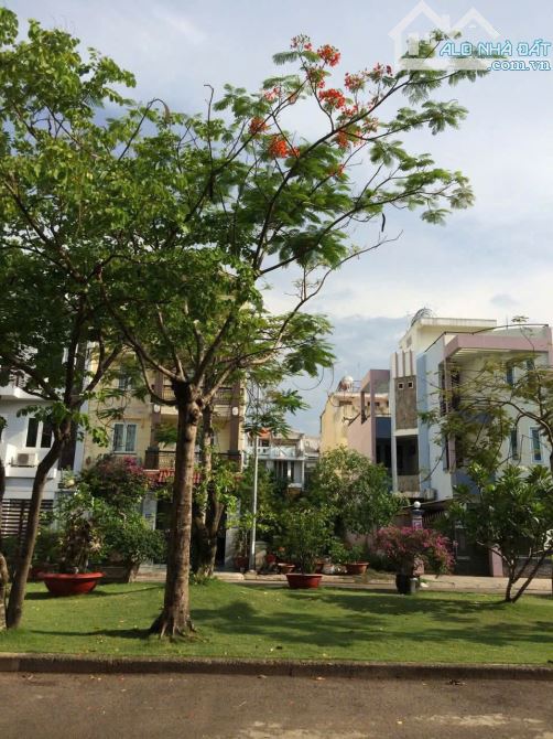 Cho thuê nhà phố an phú, 7x18, hầm, 4 tầng, giá 40tr, có nội thất - 1