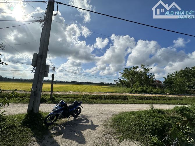 Khách em hụt vốn cần bán nhanh lô đất thị trấn hà lam - 2