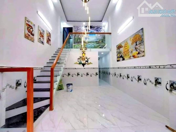 HOT ! Cần bán nhà đẹp ở Xuân Thới Thượng Hóc Môn 3,7x10 ( 37m2 ) 880 TRIỆU Sổ hồng riêng - 1