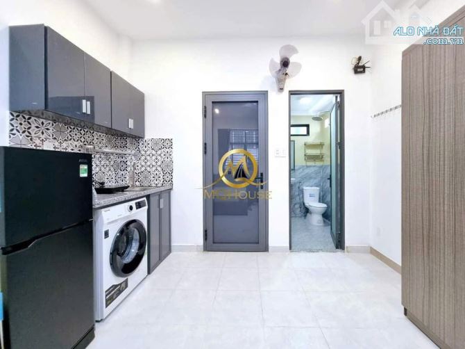 Bán CHDV hẻm xe hơi 3 tháng 2 Quận 10, 8 phòng, chỉ 16 tỷ có tl - 1