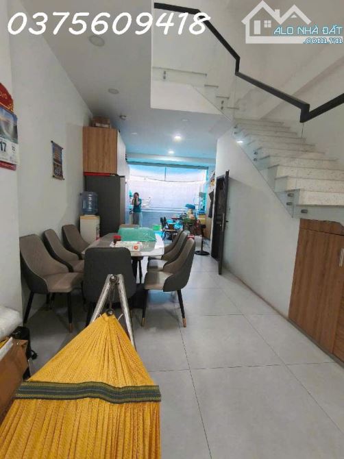 Bán Nhà Tân Phú, hẻm xe hơi, 77m2, 3 tầng, gần đường Tân Kỳ Tân Quý, 6 tỷ. - 1