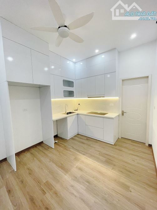BÁN GẤP NHÀ NGUYÊN HỒNG CĂN GÓC-SỔ 40M SỬ DỤNG 85M TRUNG TÂM- TIỆN ÍCH NGẬP TRÀN- - 1