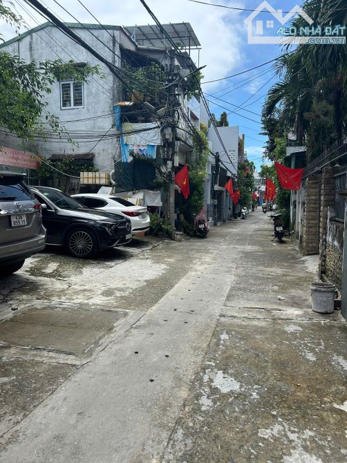 NGAY THÁP ĐÔI VƯƠNG THỪA VŨ - KIỆT OTO - 253m2 NGANG 10m, DÒNG TIỀN 25tr, CHỈ 46tr/m2 - 2