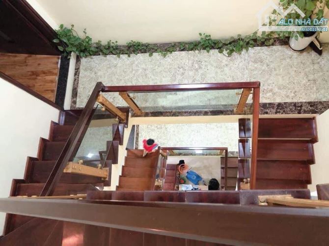 BÁN GẤP NHÀ MẶT NGÕ 12 ĐÀO TẤN,BA ĐÌNH.DT:80M2.MT:5,2M.TRƯỚC NHÀ RỘNG 7M.Ô TÔ TRÁNH - 1