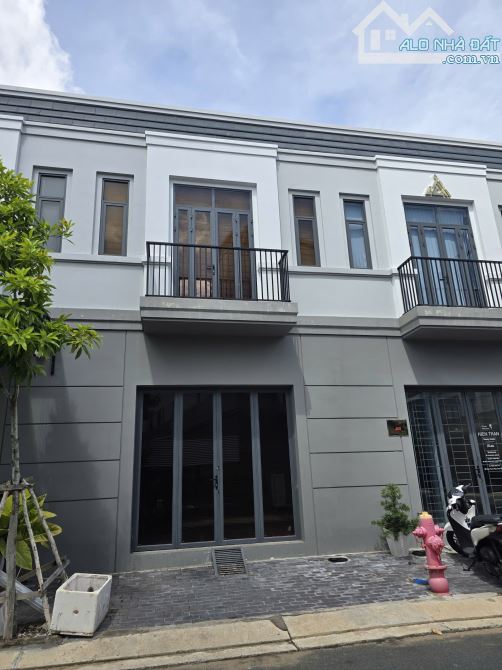 Nhà cho thuê tây sông hậu 1 trệt 1 lầu - 1