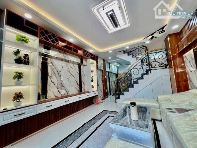NHÀ PHỐ 3 TẦNG XINH LUNG LINH - OTO ĐỖ CỬA - FULL NỘI THẤT CAO CẤP - F.PHÚ THUẬN - 1