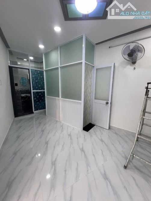 Nhà 1/ An Dương Vương  Quận 6 - 3 Tầng - Nhà mới vào ở ngay - Chỉ 2,4 tỷ - 1