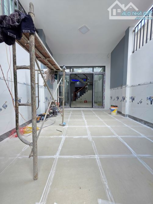 nhà 1 trệt 1 lầu 63,5m2 4ty2 TL cách đường Hoàng Hoa Thám 100m p.Đông Hòa - 1