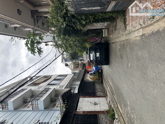 Nhà riêng hẻm 6m Phường 9 - khu vực Nguyễn Văn Khối CV Làng Hoa; NGANG nhà 5m 85m2 - 1
