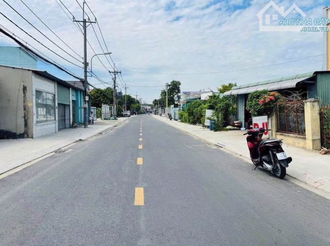 CHÚ NĂM Bán gấp lô đất MT Nhựa Nguyễn Thị Quá- Củ chi 178m2 giá 530tr Hết đất, SHR - 1