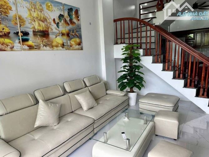 BÁN NHÀ 3 TẦNG PHƯỜNG TRẦN LÃM, GIÁ 2 tỷ 550 HƯỚNG TÂY NAM - 1