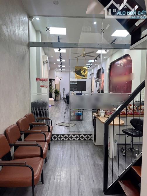 BÁN NHÀ LẦU ĐẸP – MẶT TIỀN KINH DOANH SẦM UẤT, P. TÂN PHONG 📍 Vị trí trung tâm Biên Hoà - 1