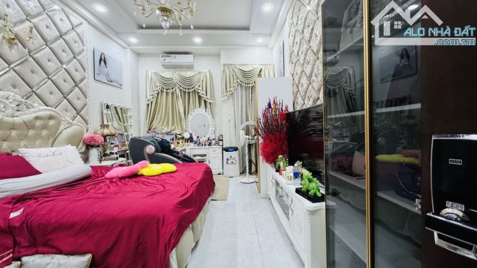 Bán nhà hẻm cao lỗ quận 8, 4x16 , 3 tầng.  hàng hiếm giá 8,7 tỷ - 1